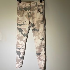 Brand Bazar pink and gray camo pants   Button front, lightweight w stretch. M